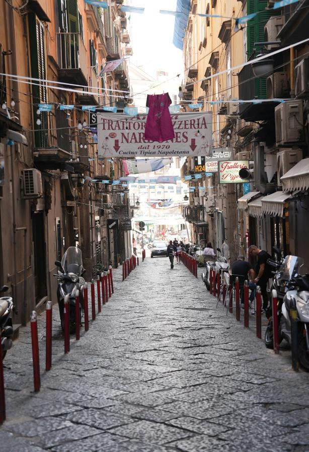 ホテル Il Salotto Di Chiaia ナポリ エクステリア 写真