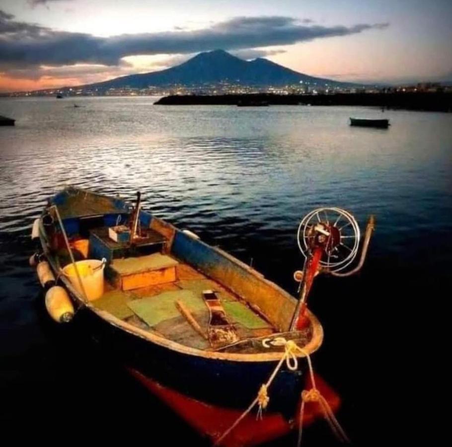 ホテル Il Salotto Di Chiaia ナポリ エクステリア 写真